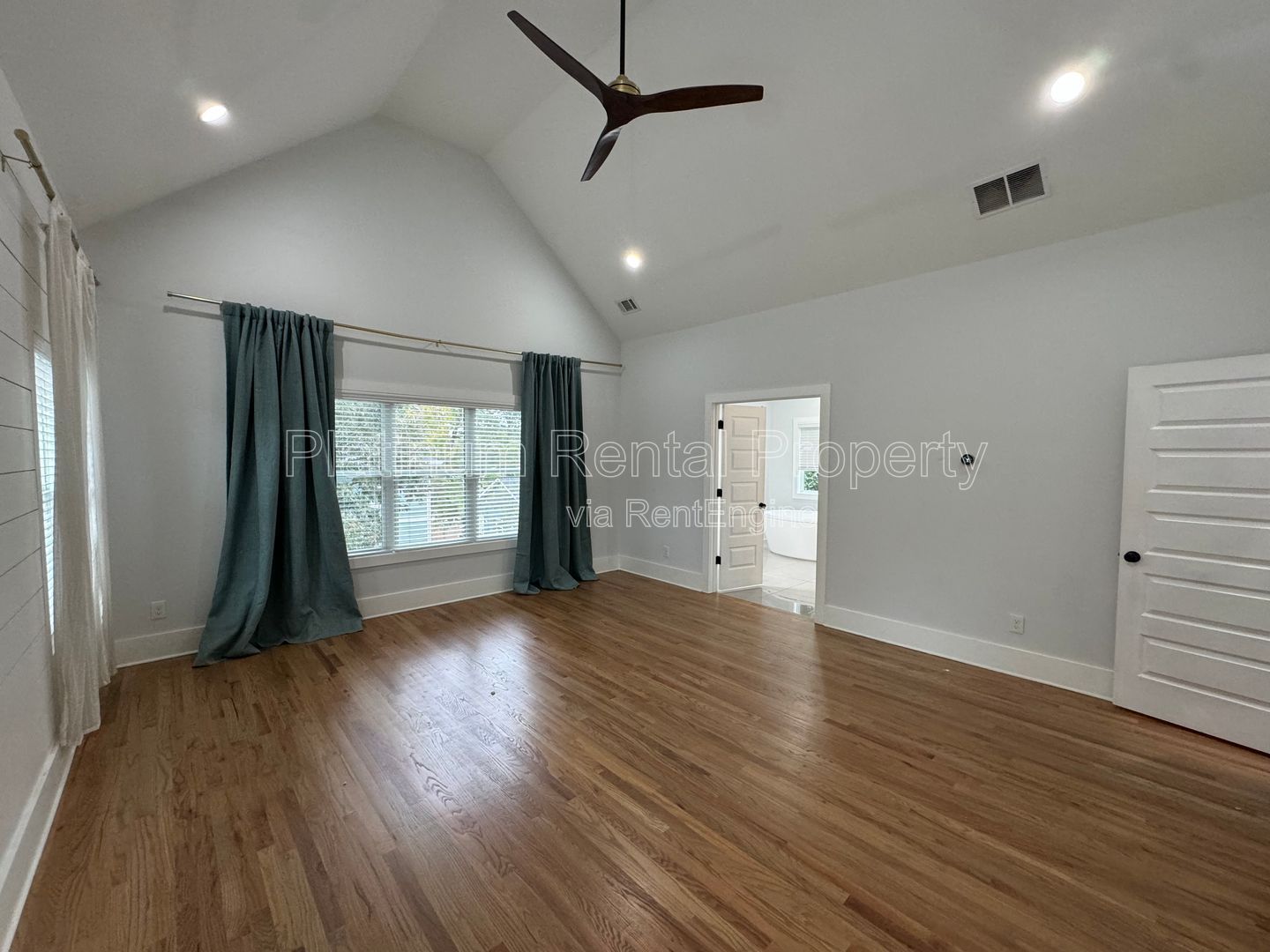 Spectacular Better-Than-New Modern 4 bedroom house in prime In-Town Atlanta location by Platinum Property Management, Services, Inc. property image