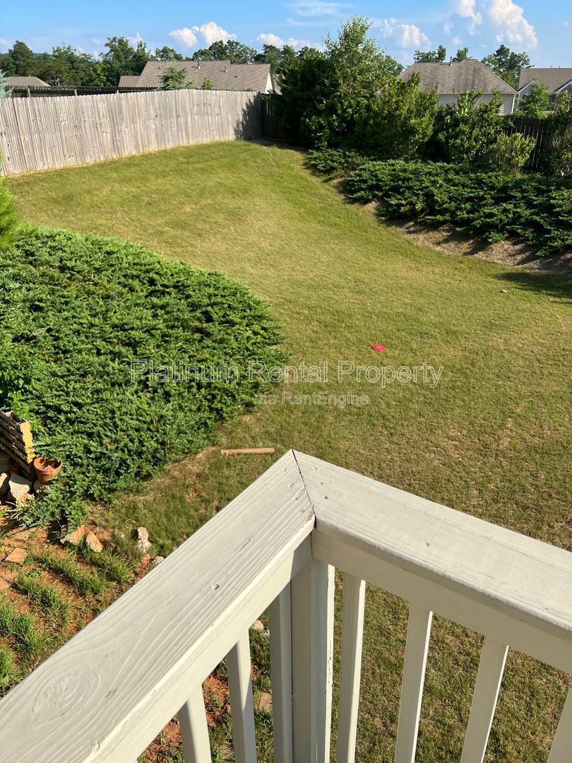 Gorgeous 5 Bedroom, 4 Bath home in Cumming by Platinum Property Management property image