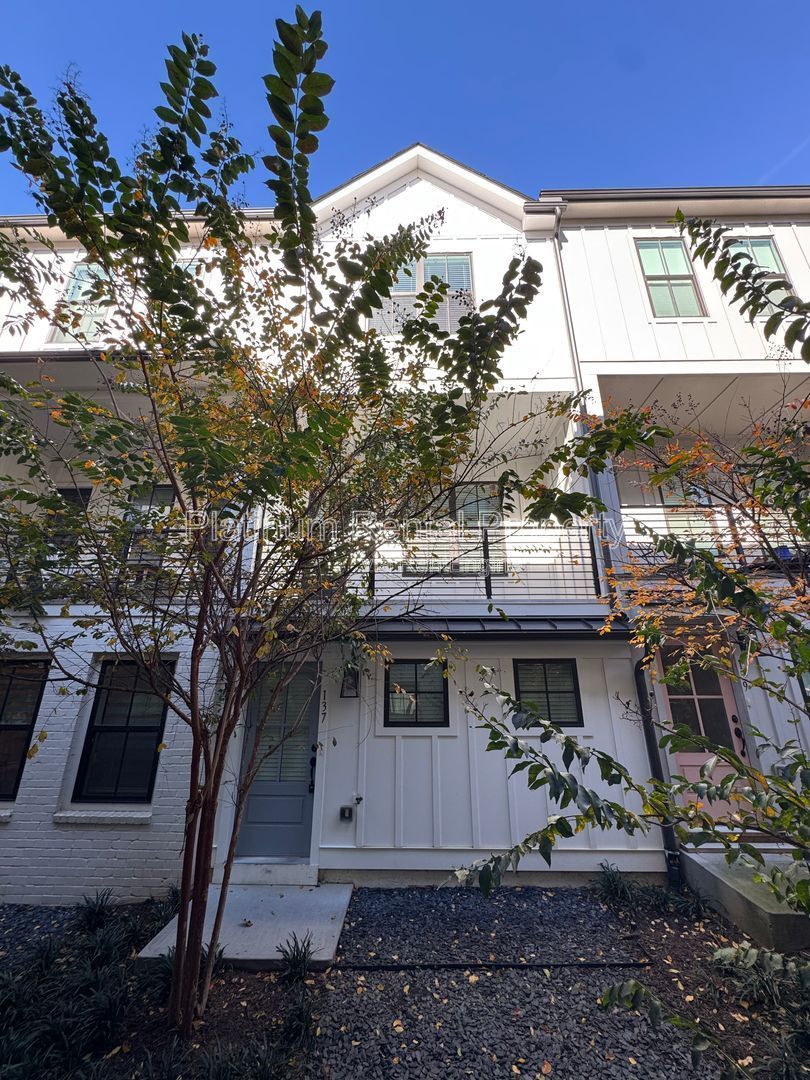 Spotless Buckhead Townhome For Rent, 2 Bedroom, 2 Bath by Platinum Property Management Services, Inc property image