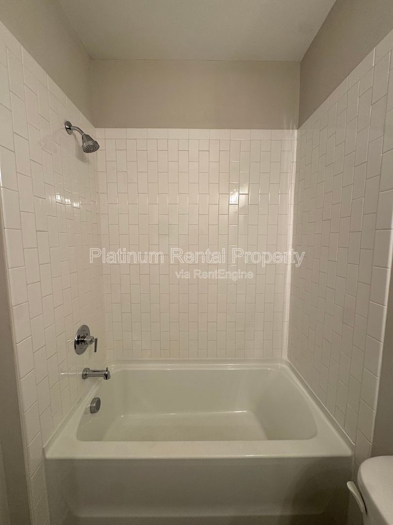 Spotless Buckhead Townhome For Rent, 2 Bedroom, 2 Bath by Platinum Property Management Services, Inc property image