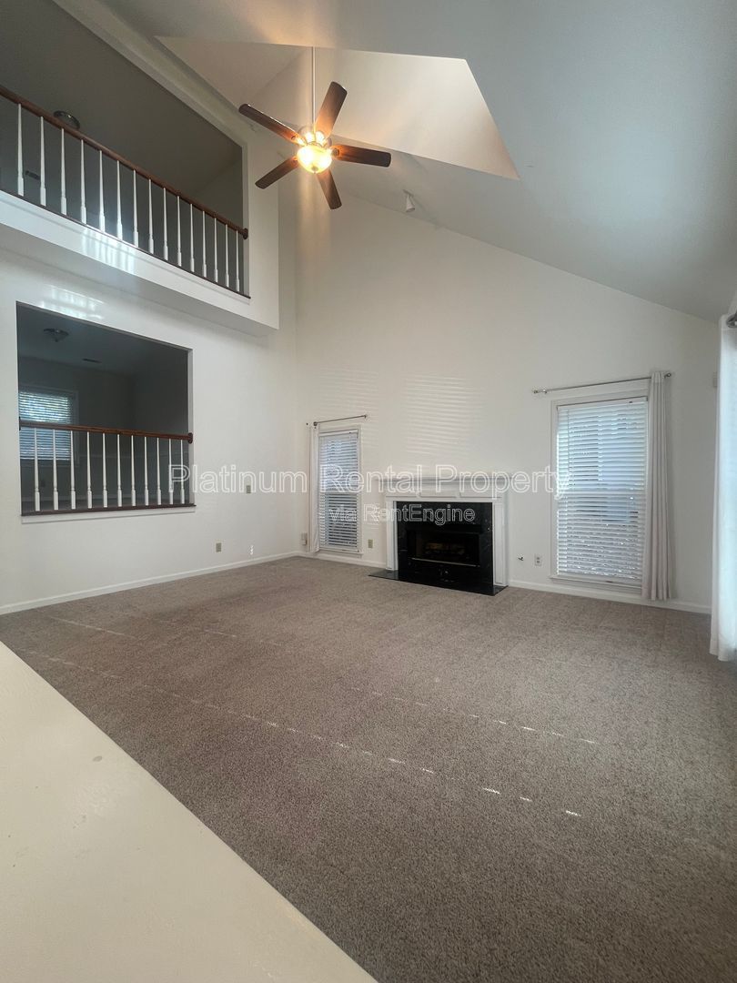 Location, location, location!  Gorgeous 3 bedroom home in desirable Roswell community by Platinum Property Management Services, Inc. property image