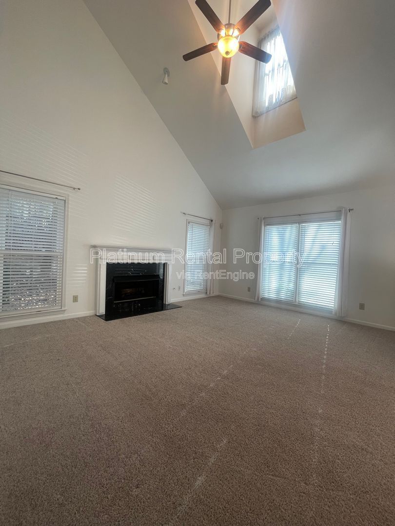 Location, location, location!  Gorgeous 3 bedroom home in desirable Roswell community by Platinum Property Management Services, Inc. property image