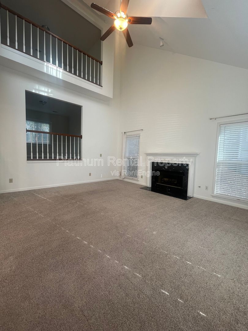 Location, location, location!  Gorgeous 3 bedroom home in desirable Roswell community by Platinum Property Management Services, Inc. property image