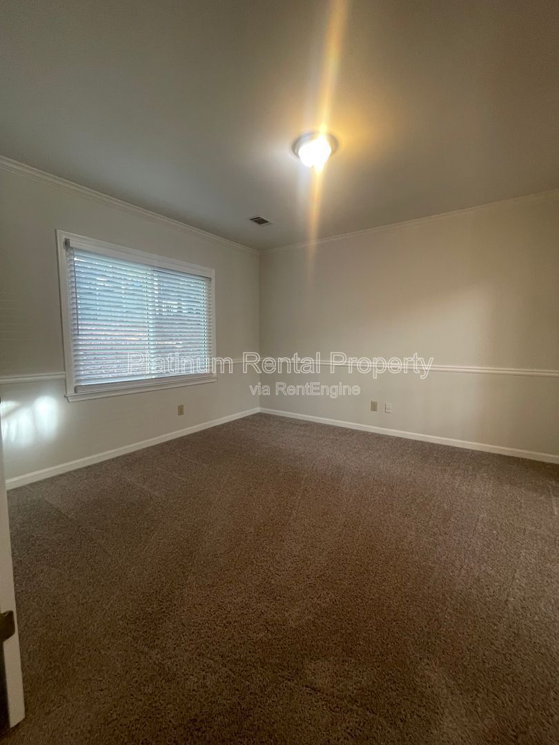 Location, location, location!  Gorgeous 3 bedroom home in desirable Roswell community by Platinum Property Management Services, Inc. property image