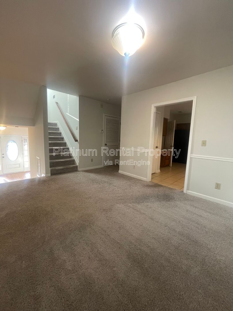 Location, location, location!  Gorgeous 3 bedroom home in desirable Roswell community by Platinum Property Management Services, Inc. property image