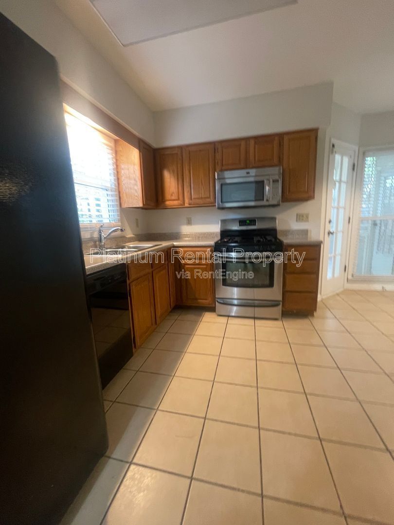 Location, location, location!  Gorgeous 3 bedroom home in desirable Roswell community by Platinum Property Management Services, Inc. property image