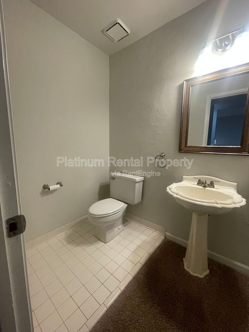 Location, location, location!  Gorgeous 3 bedroom home in desirable Roswell community by Platinum Property Management Services, Inc. property image