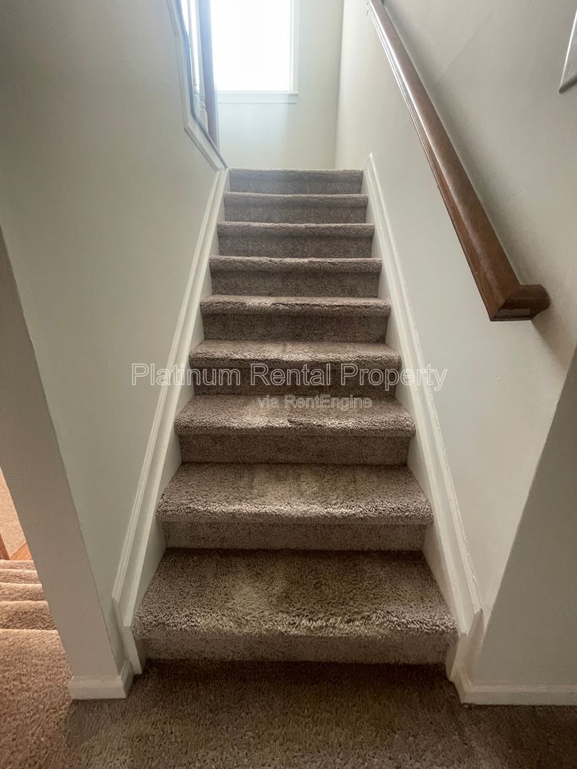 Location, location, location!  Gorgeous 3 bedroom home in desirable Roswell community by Platinum Property Management Services, Inc. property image