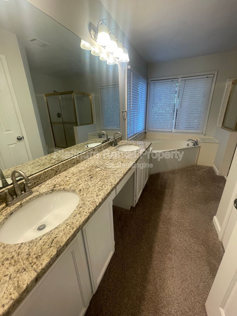 Location, location, location!  Gorgeous 3 bedroom home in desirable Roswell community by Platinum Property Management Services, Inc. property image