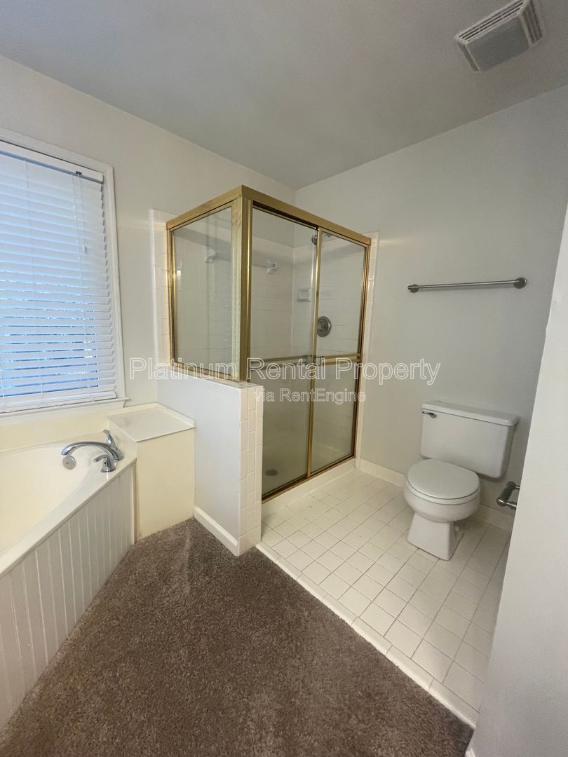 Location, location, location!  Gorgeous 3 bedroom home in desirable Roswell community by Platinum Property Management Services, Inc. property image