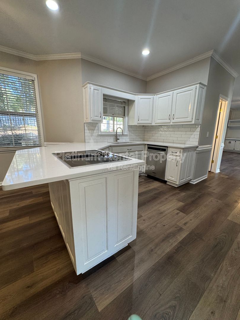 Beautiful 4 Bedroom Brick home in East Cobb / Marietta by Platinum Property Management Services, Inc. property image