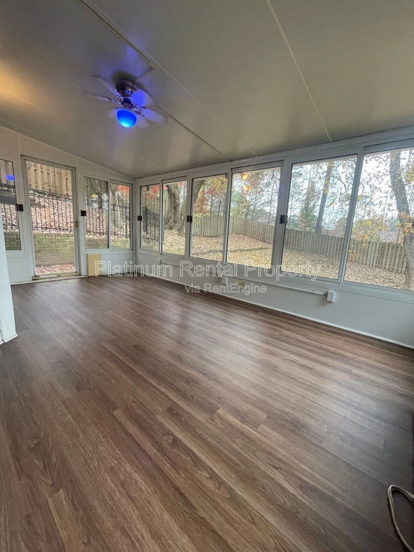 Location, Location, Location! This beautiful and well maintained three-bedroom townhome in convenient Peachtree Corners location is brought to you by Platinum Property Management Services, Inc. property image