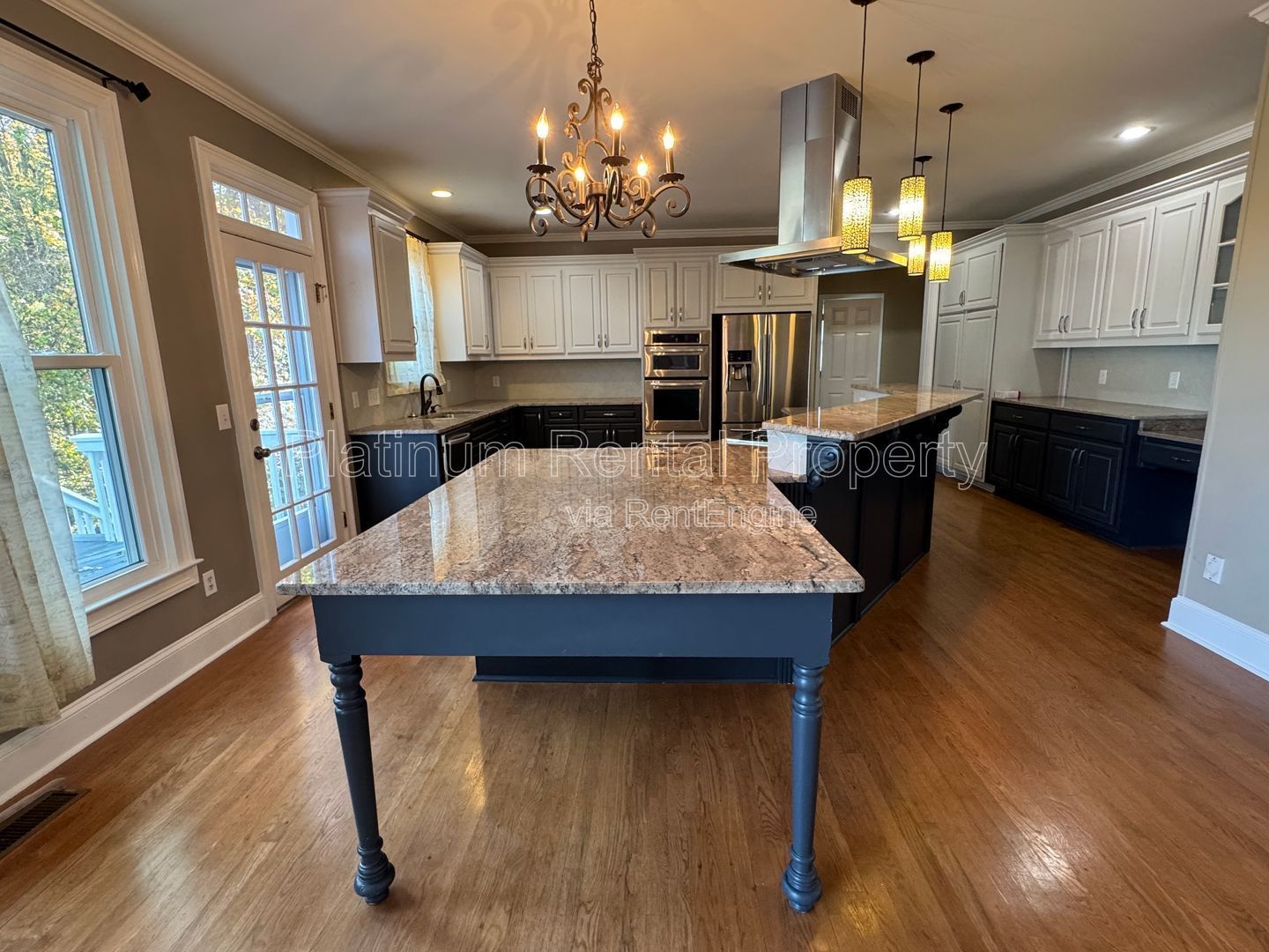 Exquisite 6 Bedroom home in Alpharetta / Roswell for rent by Platinum Property Management Services, Inc. property image