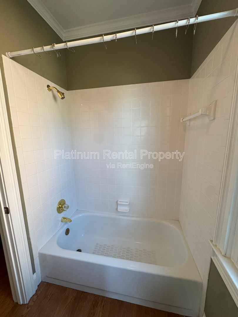 Exquisite 6 Bedroom home in Alpharetta / Roswell for rent by Platinum Property Management Services, Inc. property image