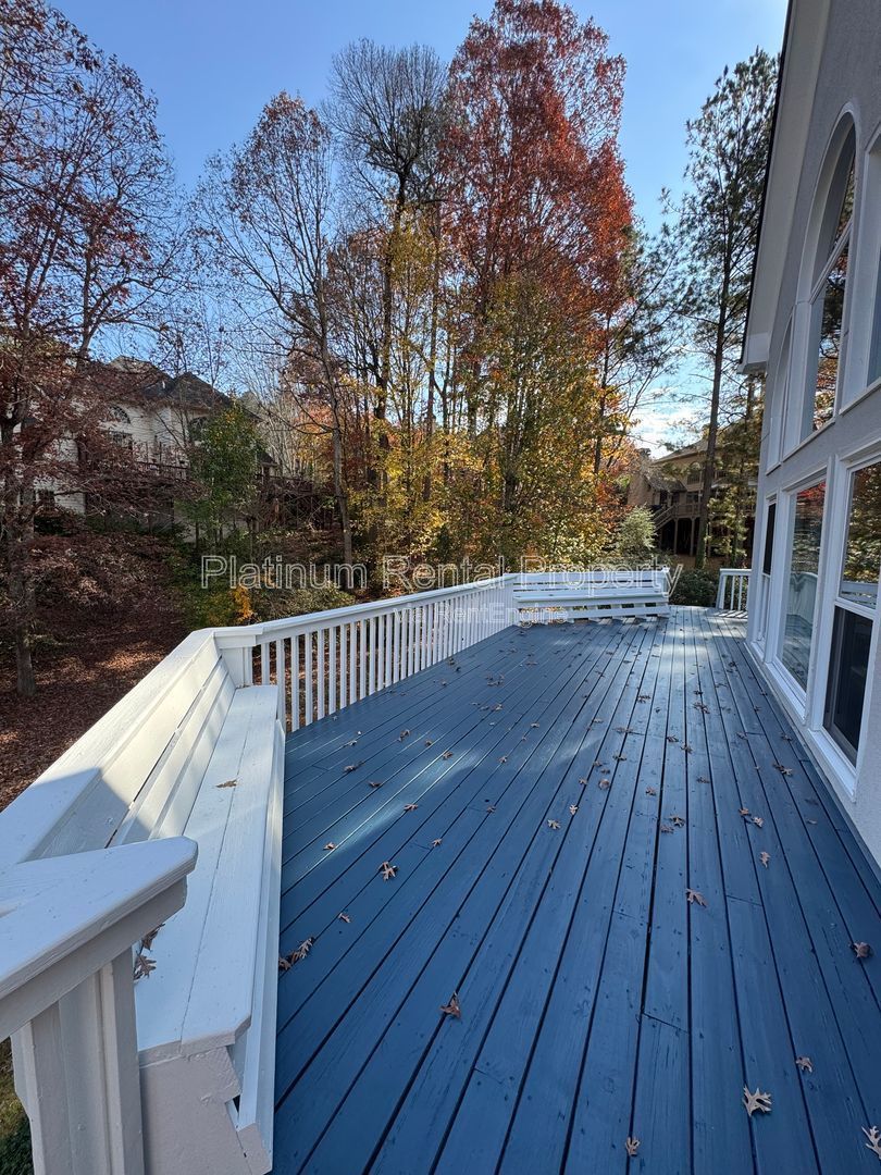 Exquisite 6 Bedroom home in Alpharetta / Roswell for rent by Platinum Property Management Services, Inc. property image