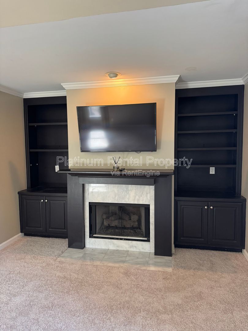 Exquisite 6 Bedroom home in Alpharetta / Roswell for rent by Platinum Property Management Services, Inc. property image