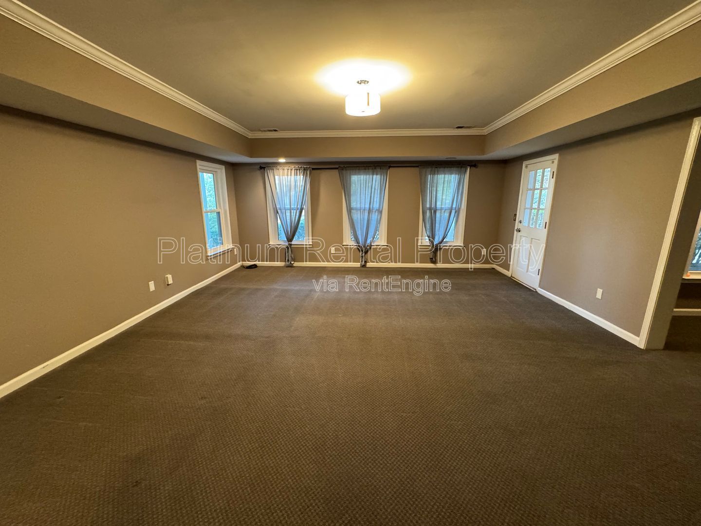 Exquisite 6 Bedroom home in Alpharetta / Roswell for rent by Platinum Property Management Services, Inc. property image