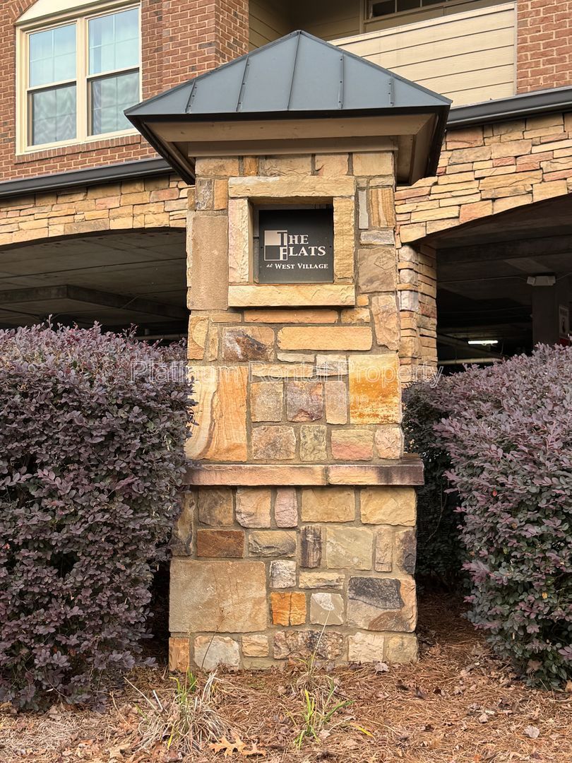 2 Bedroom Condo in Amazing Smyrna / Vinings for rent by Platinum Property Management Services, Inc. property image