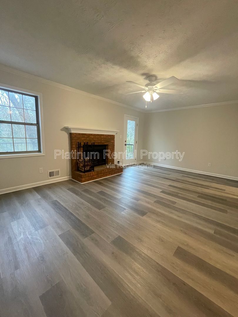 Newly updated 2-bedroom, townhome in convenient Smyrna location, by Platinum Property Management Services, Inc. property image