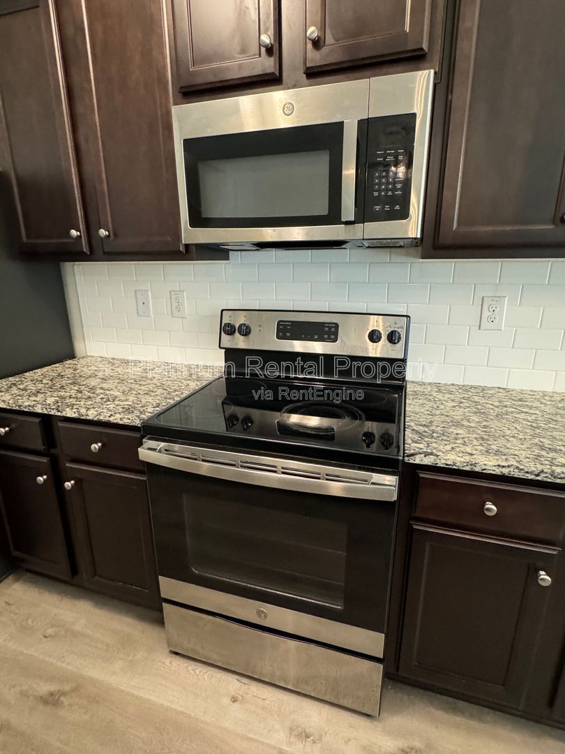 Beautiful, better-than-new 3 bedroom home in Lithonia by Platinum Property Management Services, Inc. property image