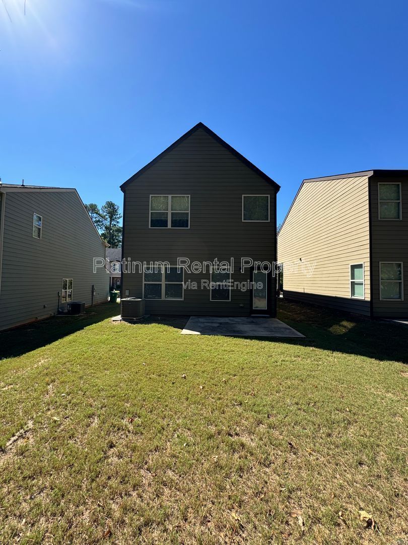 Beautiful, better-than-new 3 bedroom home in Lithonia by Platinum Property Management Services, Inc. property image