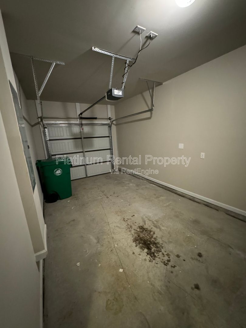 Beautiful, better-than-new 3 bedroom home in Lithonia by Platinum Property Management Services, Inc. property image