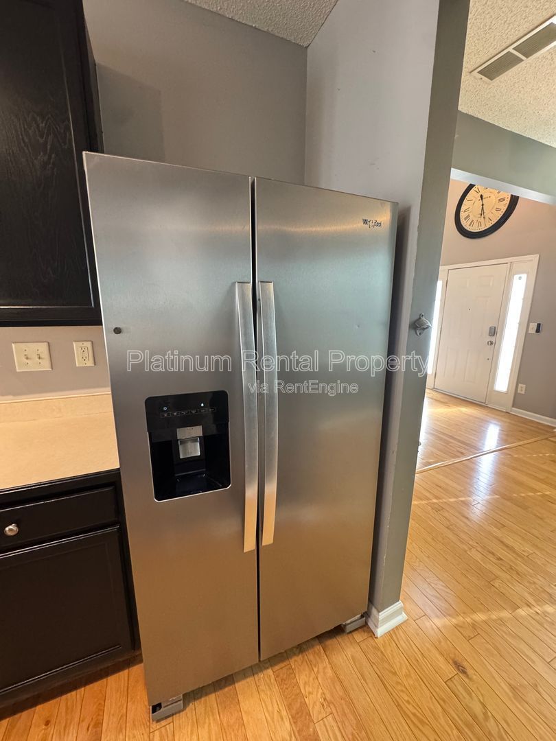 4 Bedroom home on fenced corner lot in Dacula for rent by Platinum Property Management Services, Inc. property image