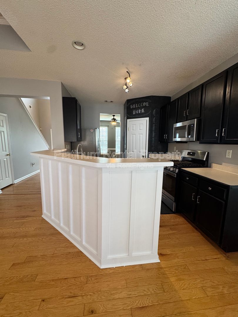 4 Bedroom home on fenced corner lot in Dacula for rent by Platinum Property Management Services, Inc. property image