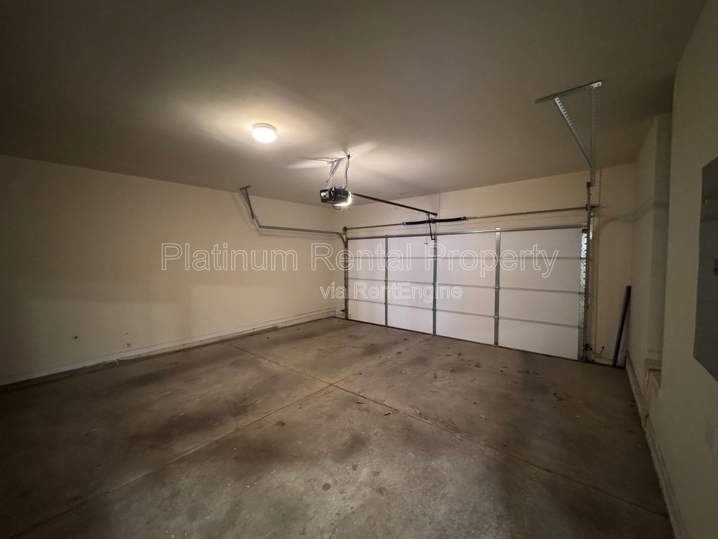 Amazing 3 bedroom home in Upper Westside Atlanta by Platinum Property Management Services, Inc. property image