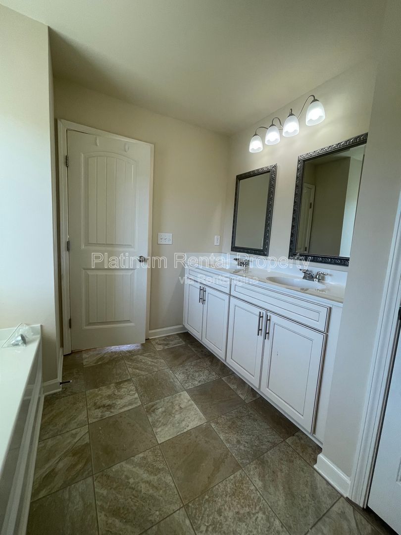 Gorgeous 5-bedroom home in award winning school district in North Forsyth County by Platinum Property Management Services, Inc. property image