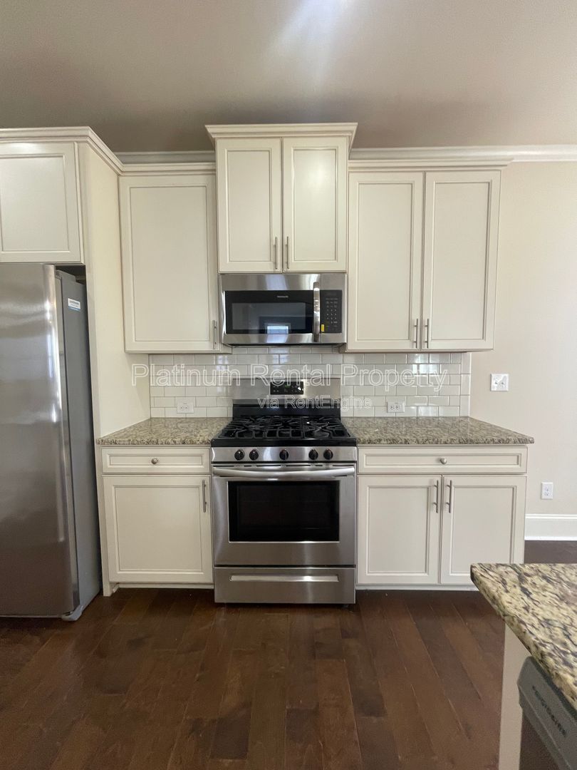 Gorgeous 5-bedroom home in award winning school district in North Forsyth County by Platinum Property Management Services, Inc. property image