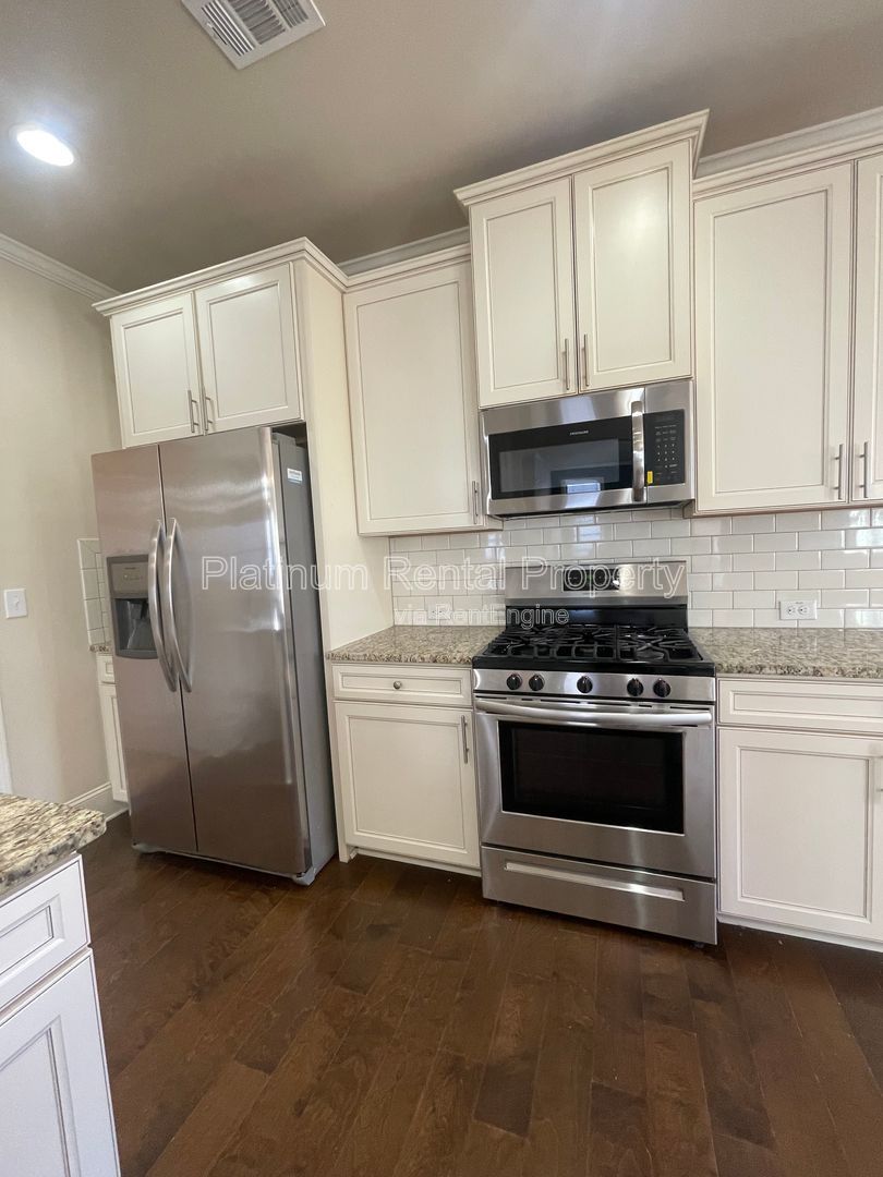 Gorgeous 5-bedroom home in award winning school district in North Forsyth County by Platinum Property Management Services, Inc. property image