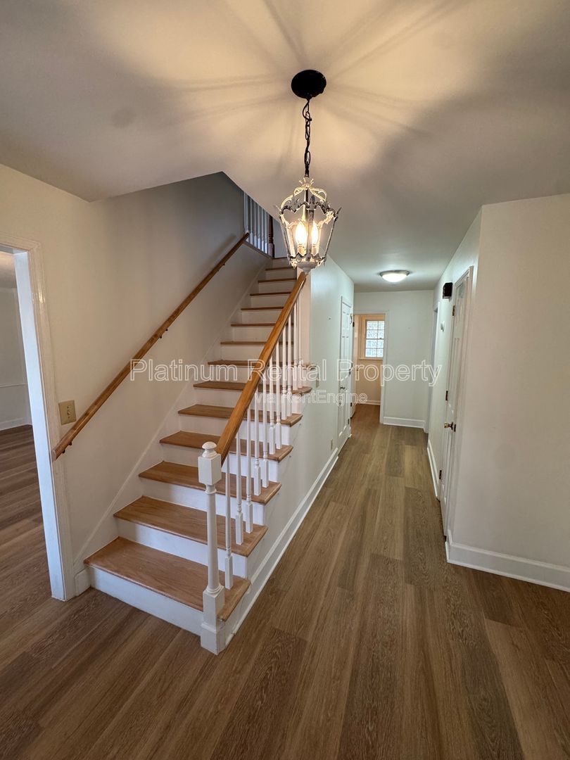 Beautiful, Updated 4 bedroom home in Lilburn by Platinum Property Management Services, Inc. property image