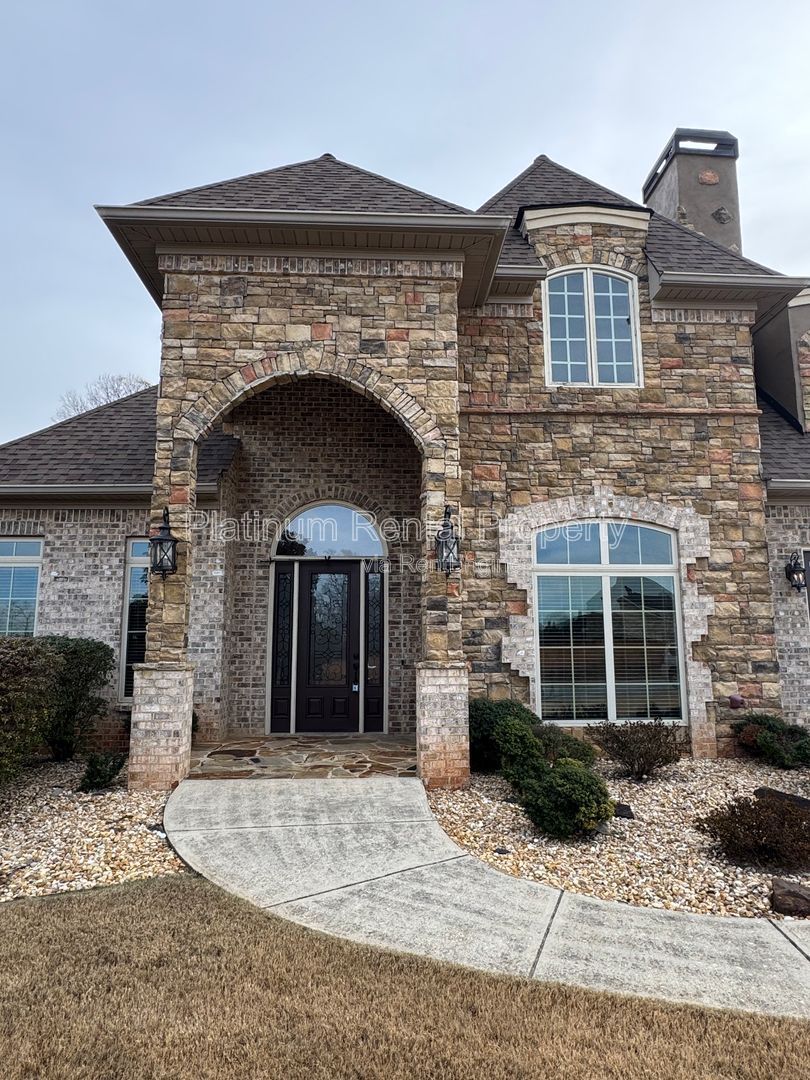 Stunning 4 Bedroom home in Traditions Golf Community in Jefferson by Platinum Property Management Services, Inc. property image
