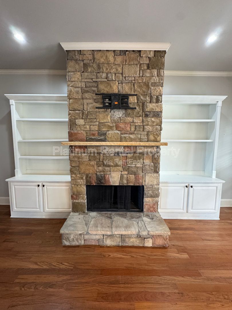 Stunning 4 Bedroom home in Traditions Golf Community in Jefferson by Platinum Property Management Services, Inc. property image