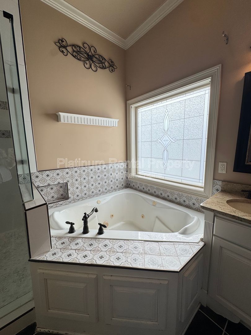 Stunning 4 Bedroom home in Traditions Golf Community in Jefferson by Platinum Property Management Services, Inc. property image