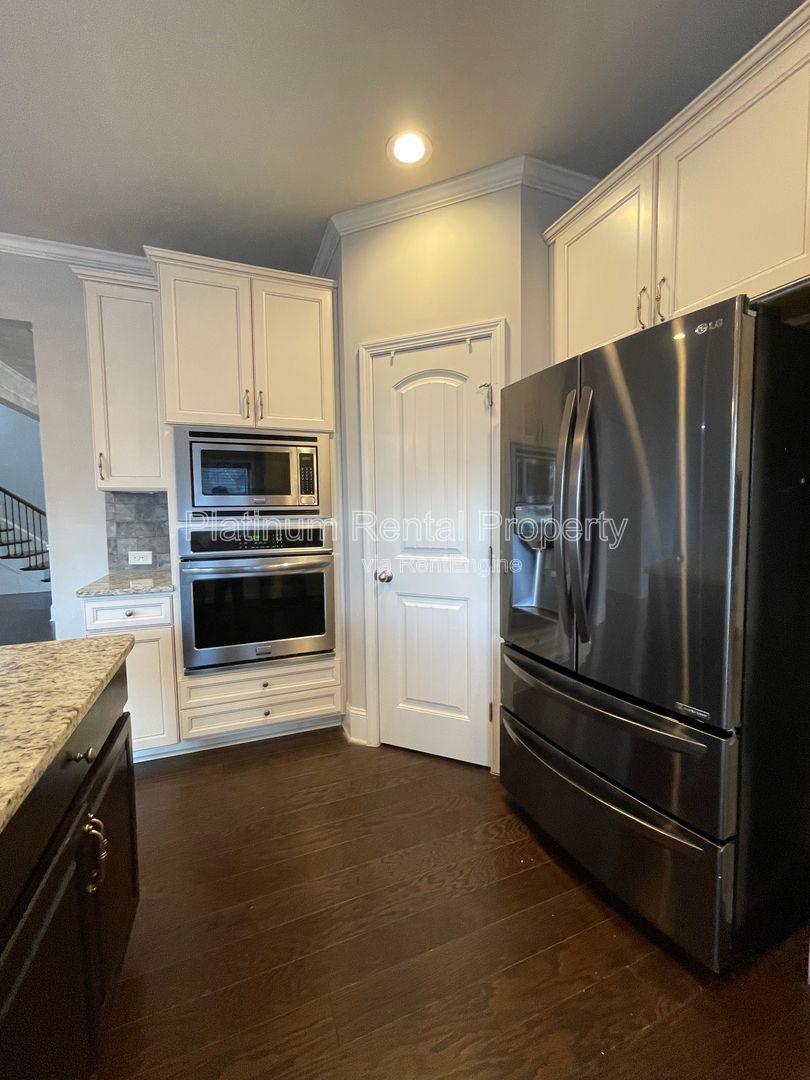 Spacious and immaculate 5-bedroom executive home in the heart of Cumming by Platinum Property Management Services, Inc. property image