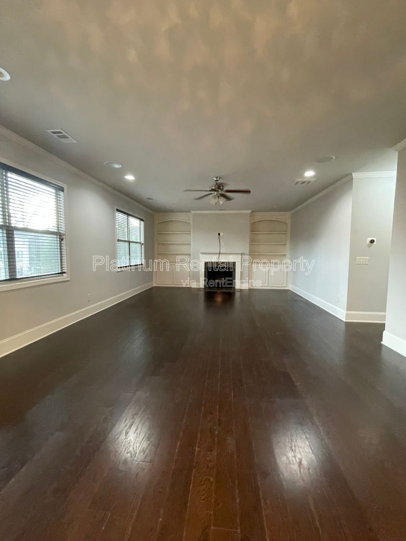 Spacious and immaculate 5-bedroom executive home in the heart of Cumming by Platinum Property Management Services, Inc. property image