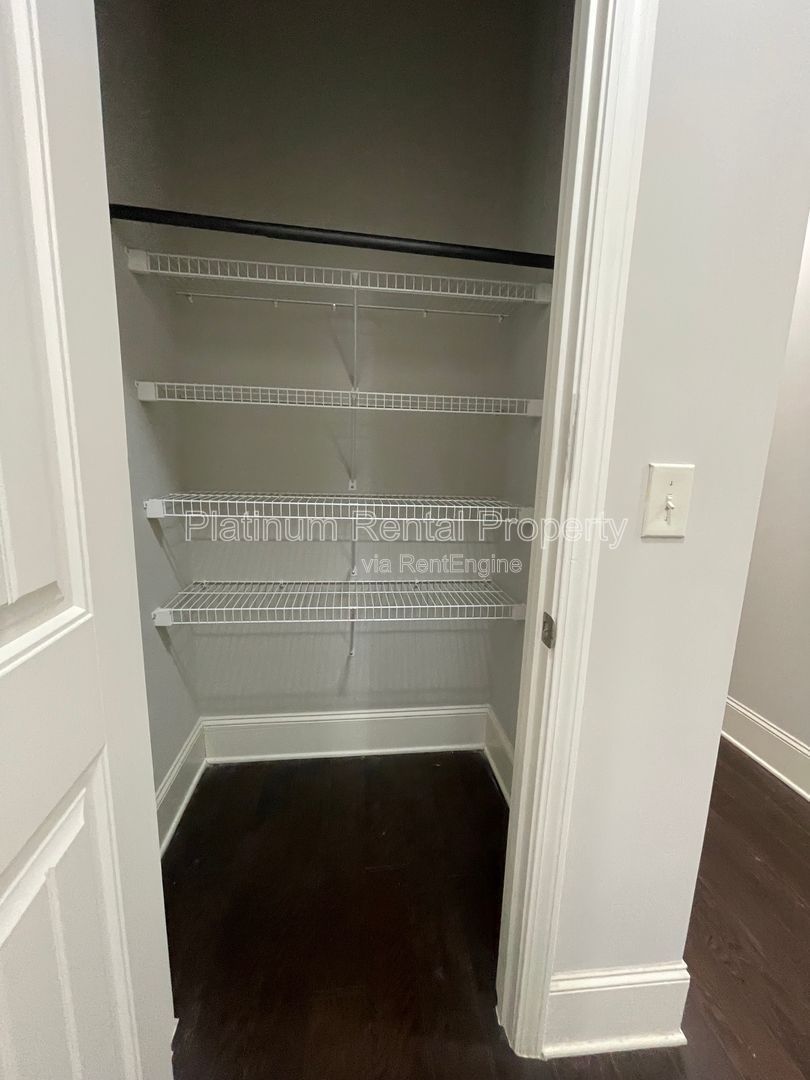 Spacious and immaculate 5-bedroom executive home in the heart of Cumming by Platinum Property Management Services, Inc. property image