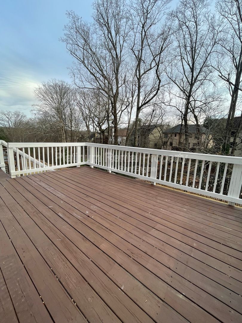 Spacious and immaculate 5-bedroom executive home in the heart of Cumming by Platinum Property Management Services, Inc. property image