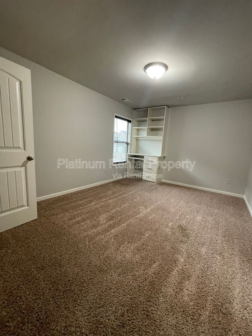 Spacious and immaculate 5-bedroom executive home in the heart of Cumming by Platinum Property Management Services, Inc. property image