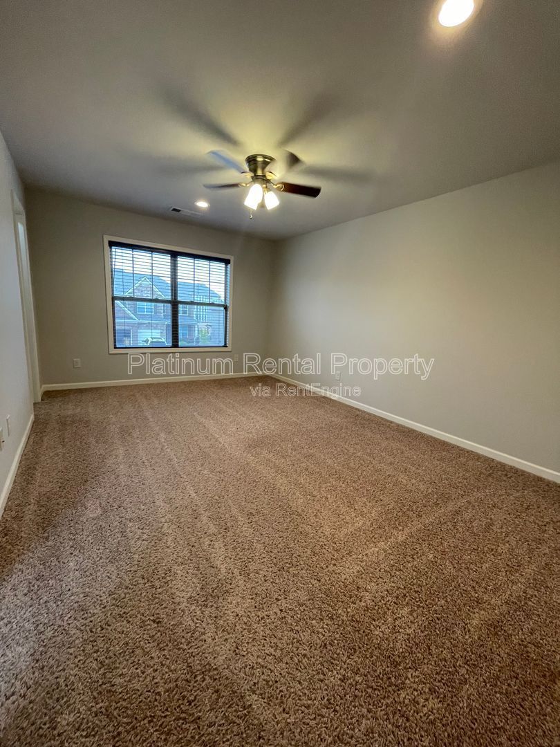 Spacious and immaculate 5-bedroom executive home in the heart of Cumming by Platinum Property Management Services, Inc. property image