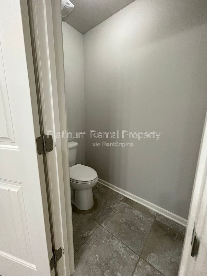 Spacious and immaculate 5-bedroom executive home in the heart of Cumming by Platinum Property Management Services, Inc. property image