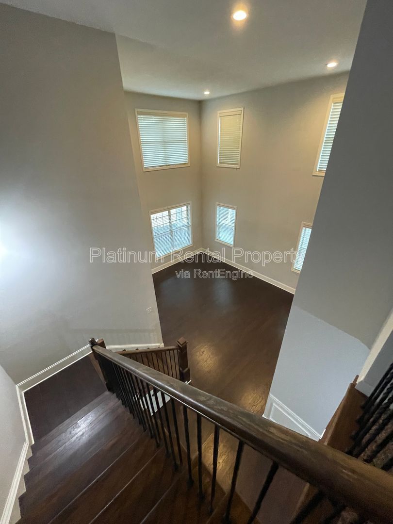 Spacious and immaculate 5-bedroom executive home in the heart of Cumming by Platinum Property Management Services, Inc. property image