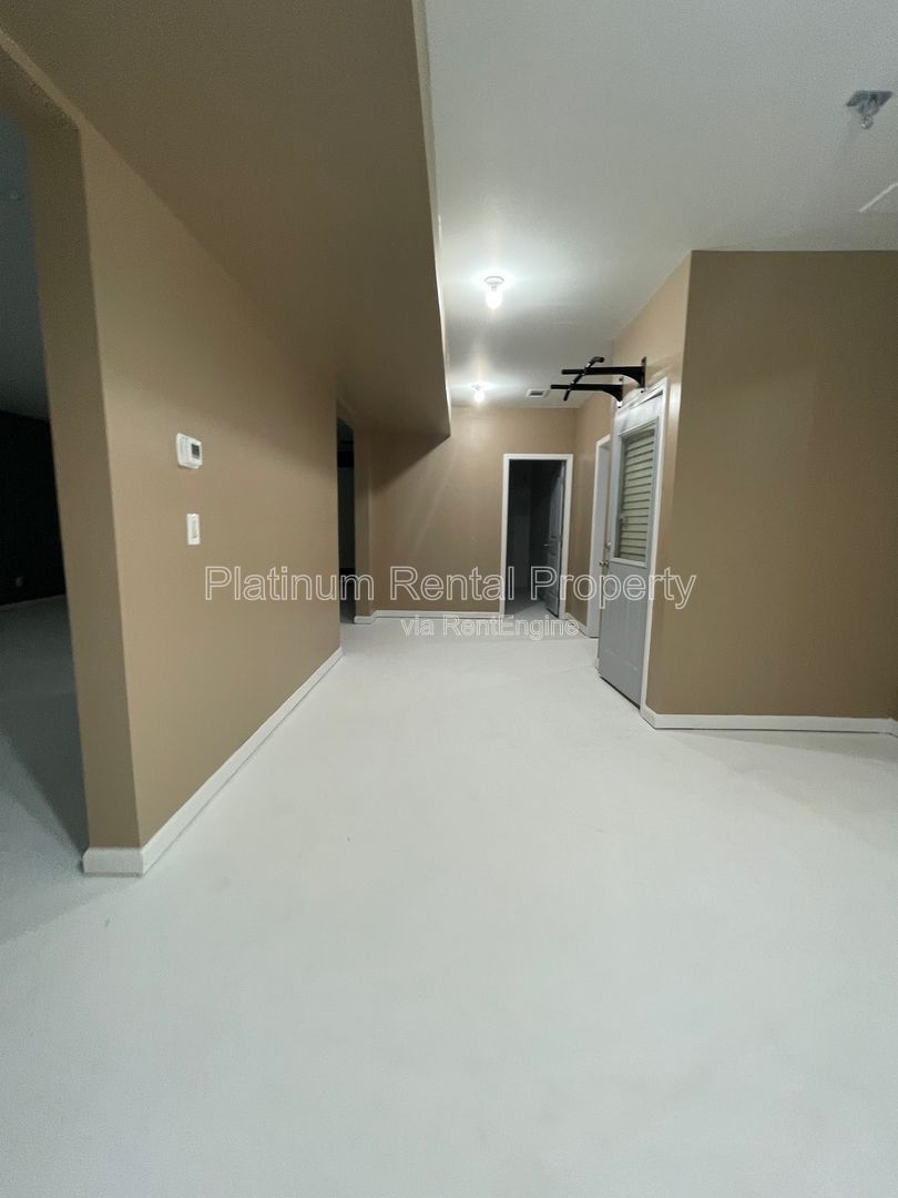 Spacious and immaculate 5-bedroom executive home in the heart of Cumming by Platinum Property Management Services, Inc. property image