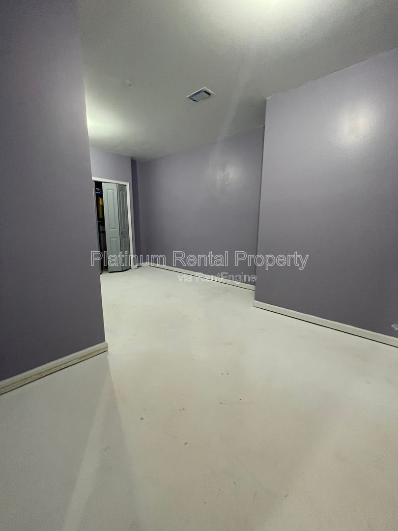 Spacious and immaculate 5-bedroom executive home in the heart of Cumming by Platinum Property Management Services, Inc. property image