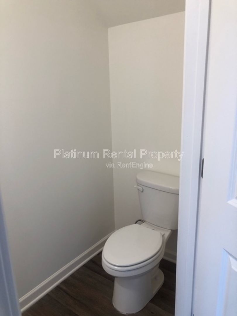 Fabulous 3 bedroom townhome in a convenient and desirable Cartersville location by Platinum Property Management Services, Inc. property image