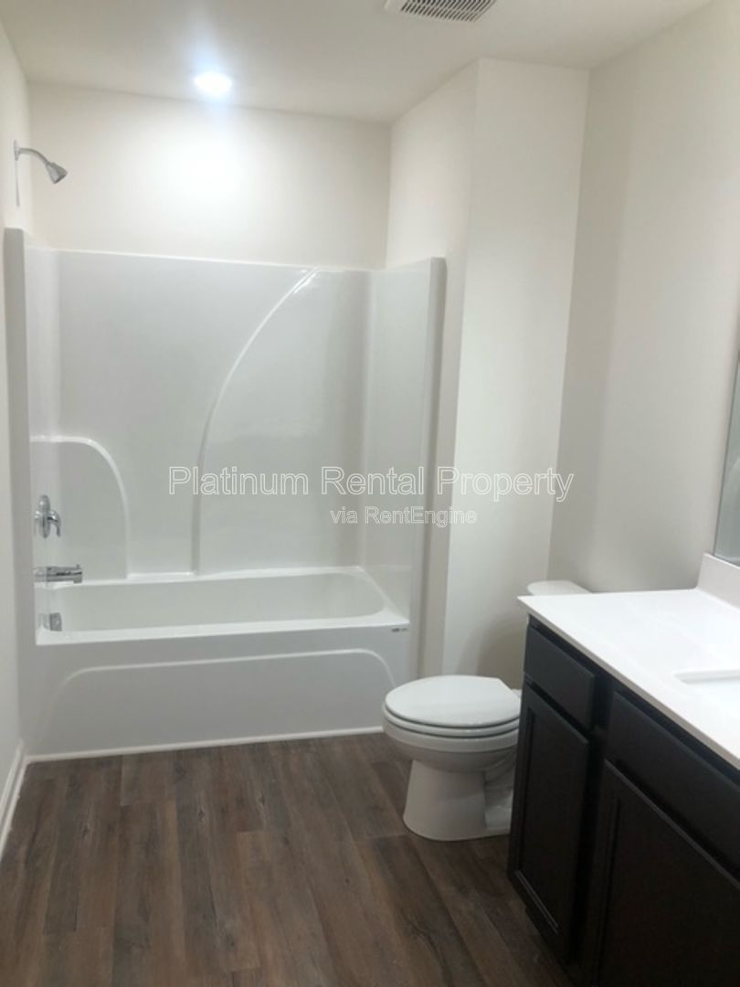 Fabulous 3 bedroom townhome in a convenient and desirable Cartersville location by Platinum Property Management Services, Inc. property image