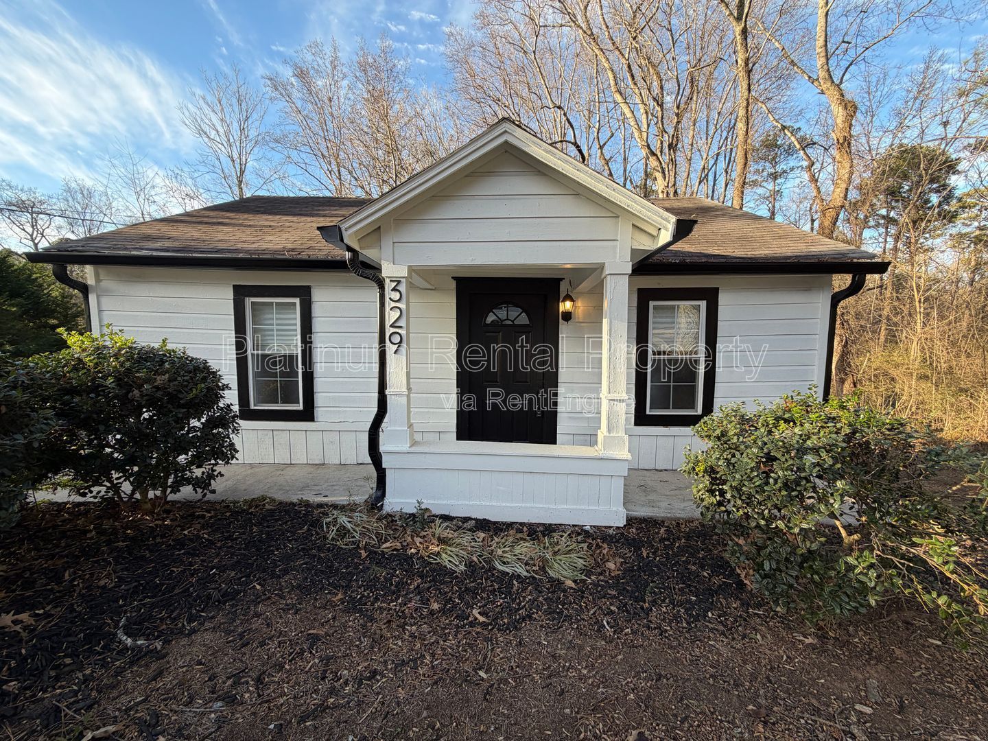 Adorable UPDATED 2 bedroom home near Downtown Cumming by Platinum Property Management Services, Inc. property image