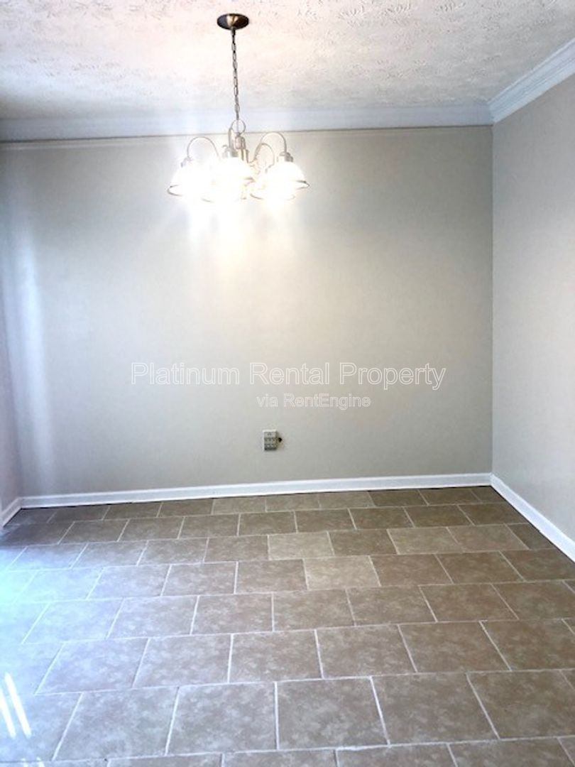 Gorgeous 2 bedroom townhome in prime Peachtree Corners location by Platinum Property Management Services, Inc. property image
